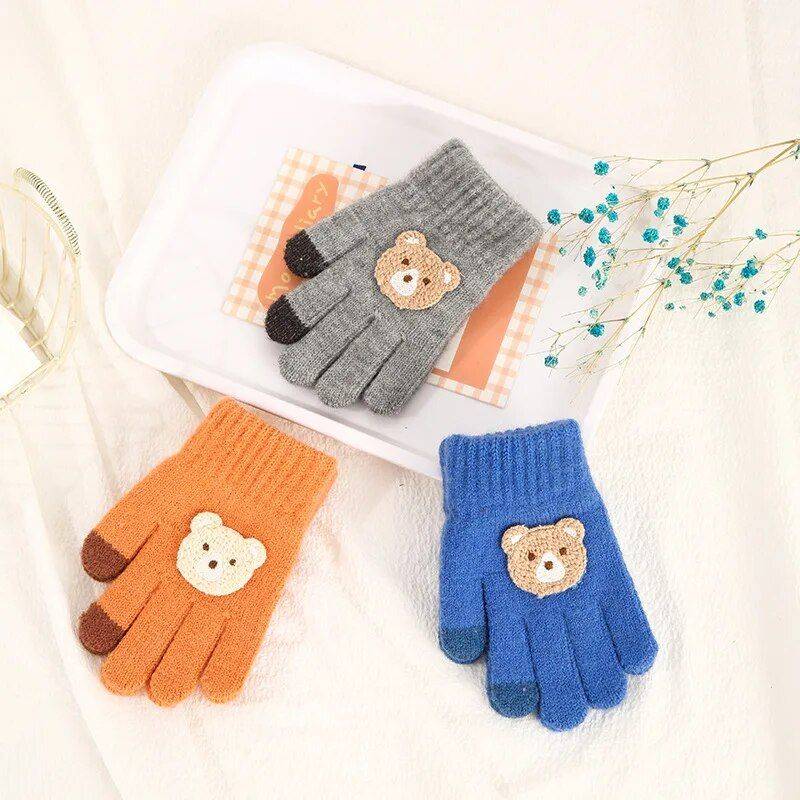 Adorable Cartoon Bear Knit Gloves for Toddlers – Warm and Cozy Acrylic Mittens Gloves & Mittens