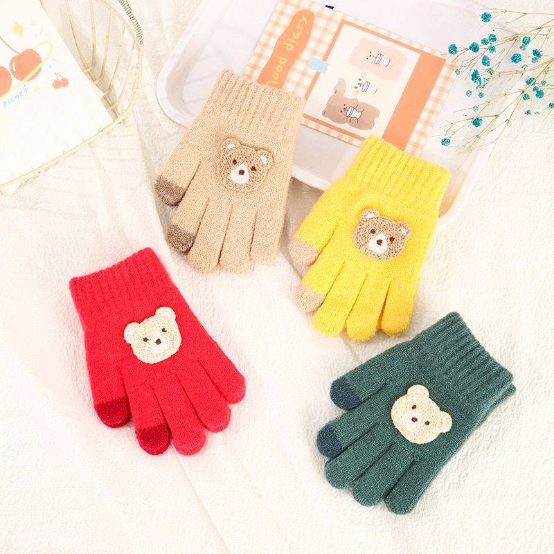 Adorable Cartoon Bear Knit Gloves for Toddlers – Warm and Cozy Acrylic Mittens Gloves & Mittens