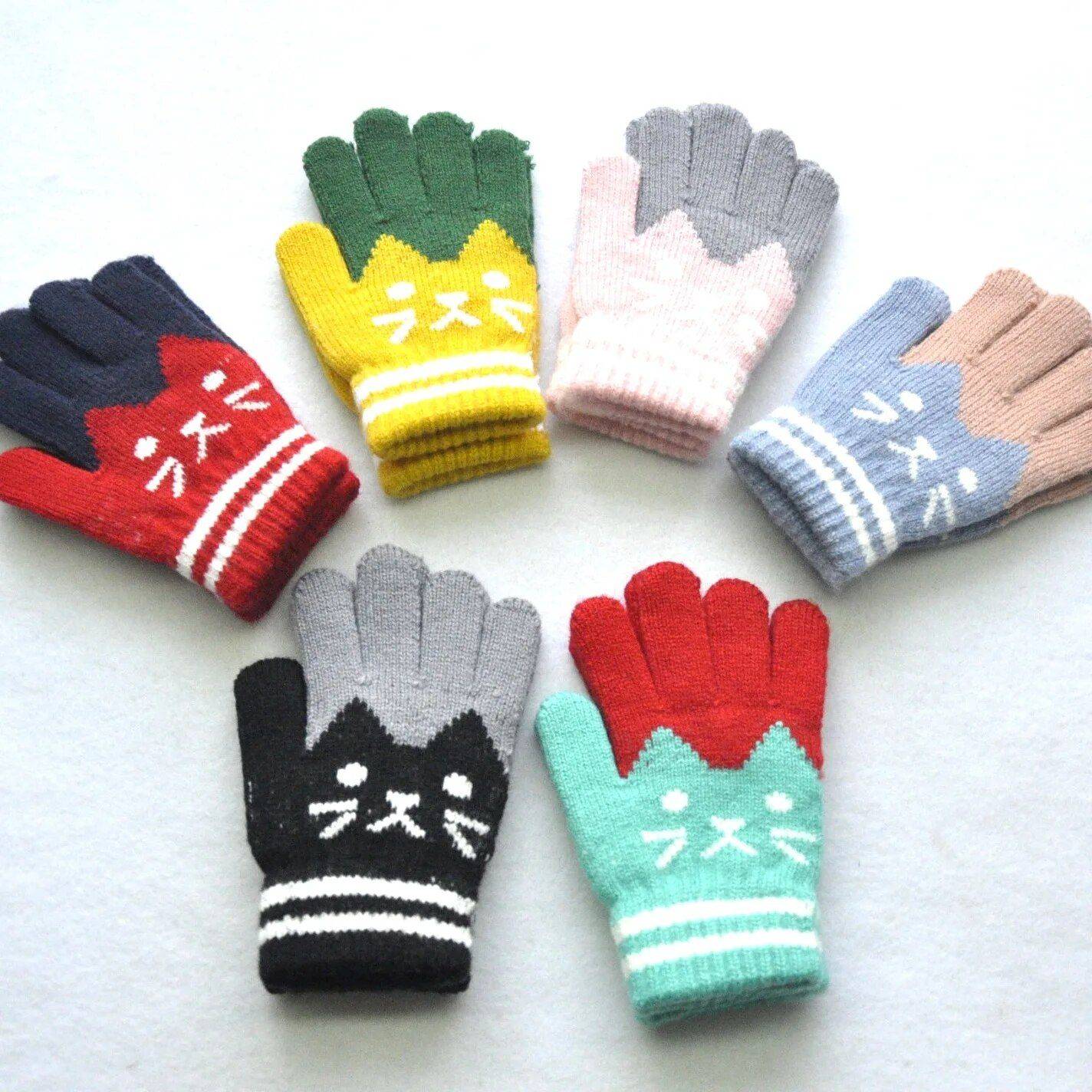 Cozy Cat Knit Mittens for Kids: Winter Warmth and Outdoor Fun Gloves & Mittens