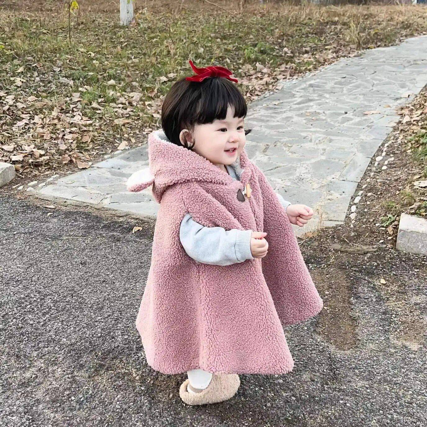 Cozy Plush Toddler & Baby Winter Hooded Cloak Jacket – Warm Sleeveless Shawl for Kids 0-4Y Apparel