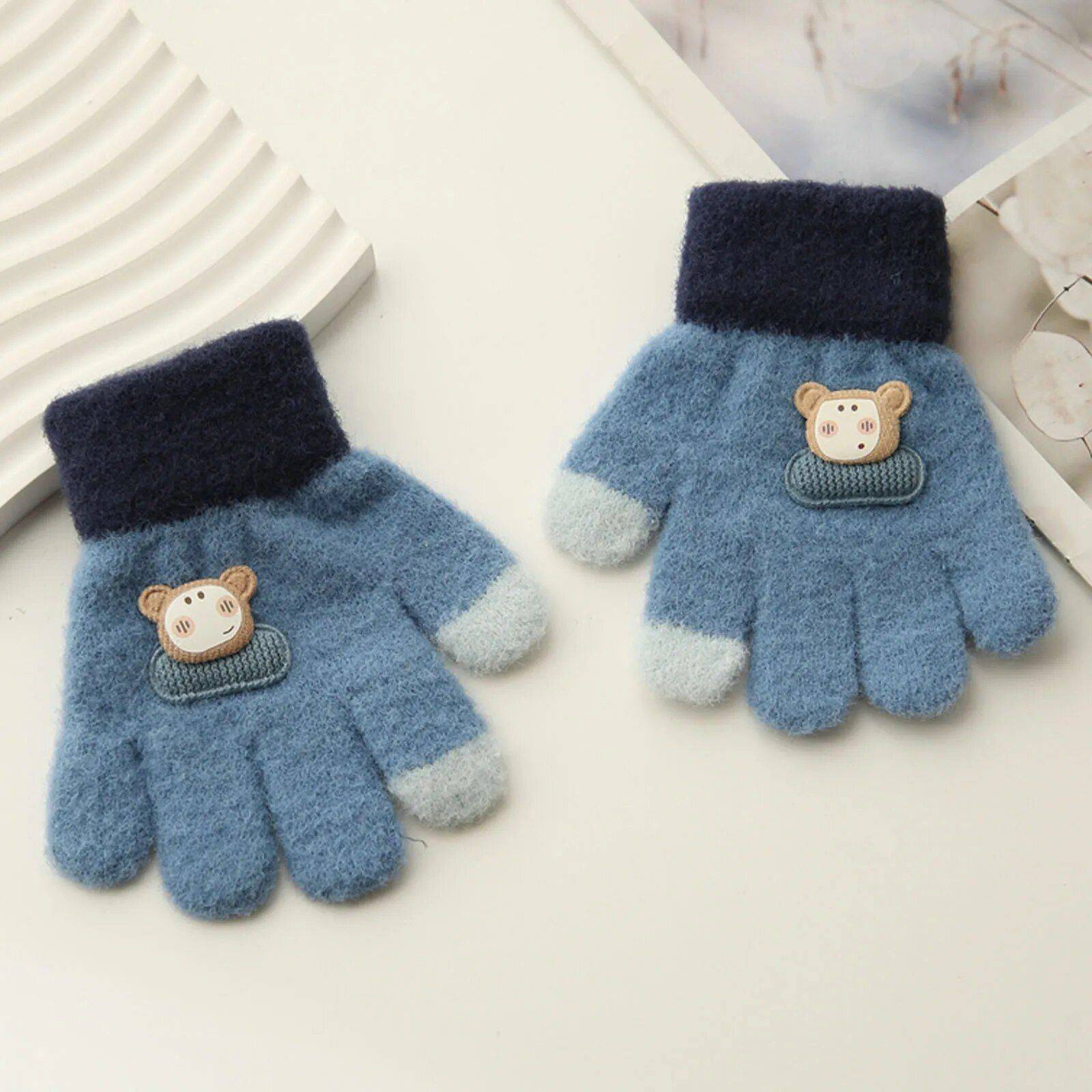 Kids’ Cozy Knit Winter Gloves – Warm, Stretchy, and Fashionable Gloves & Mittens